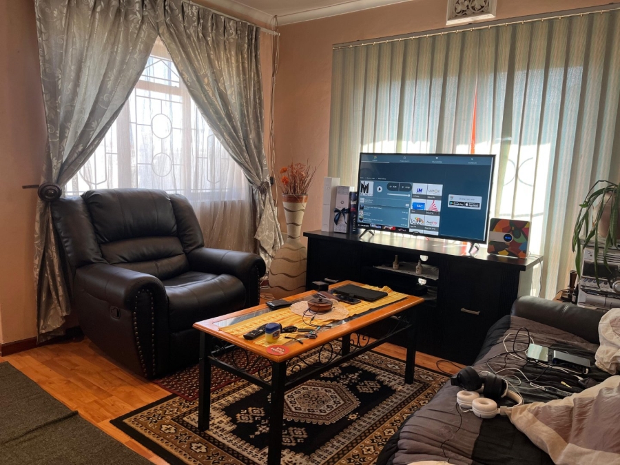 3 Bedroom Property for Sale in Browns Farm Western Cape